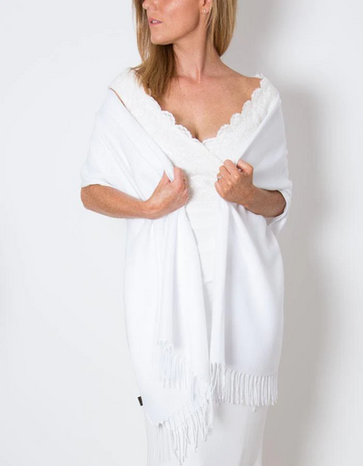 The Perfect White Wedding Pashmina: Elegance and Versatility Combined!