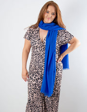 an image showing a cobalt blue cashmere pashmina for weddings