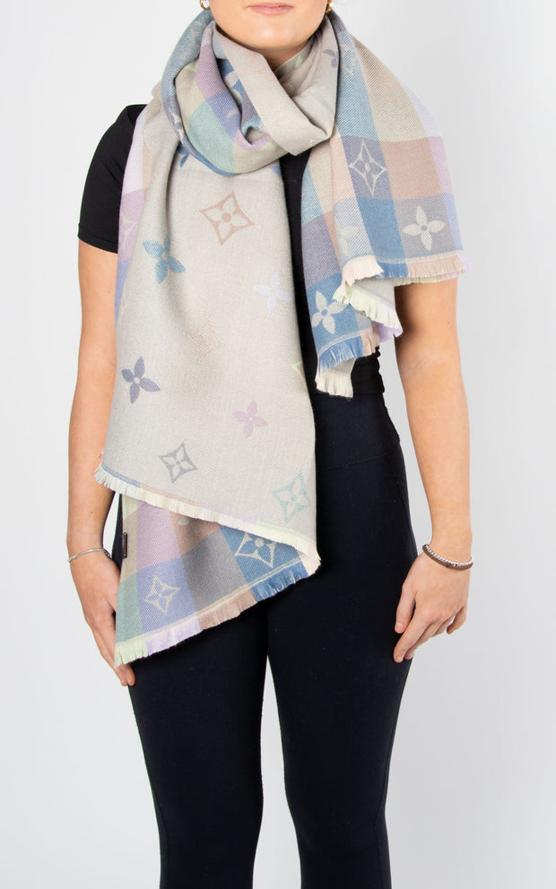 Scarf: Print Scarf | Light Grey