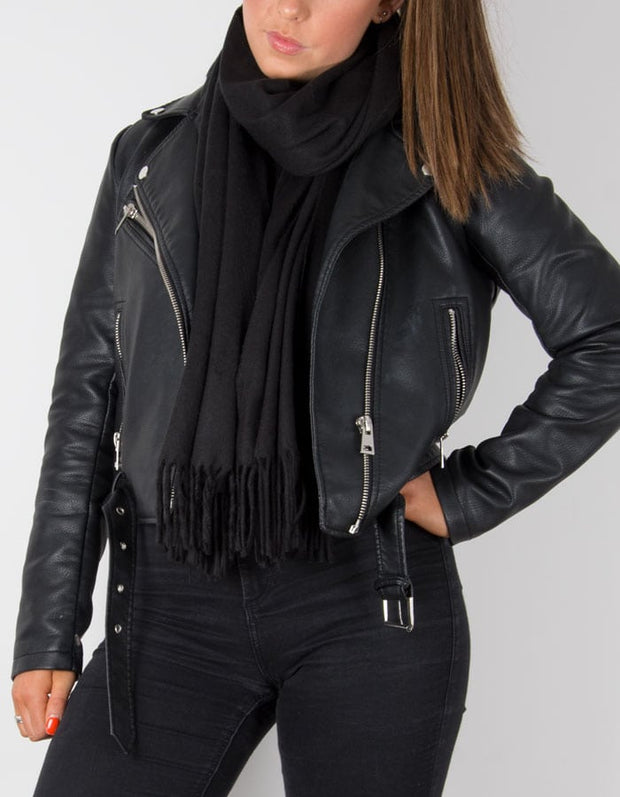 an image showing a winter pashmina in black